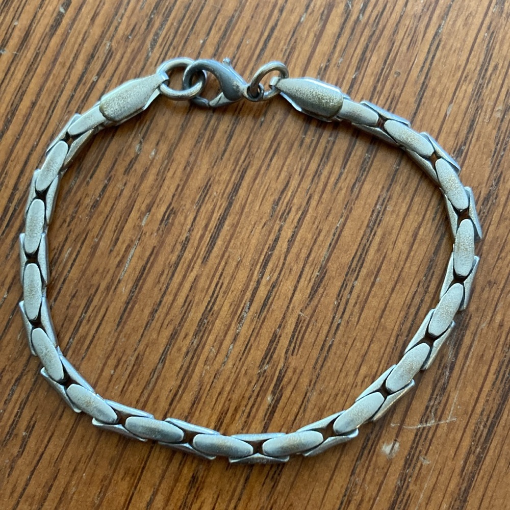 Pewter-look bracelet